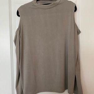 Cut out shoulder top in beige